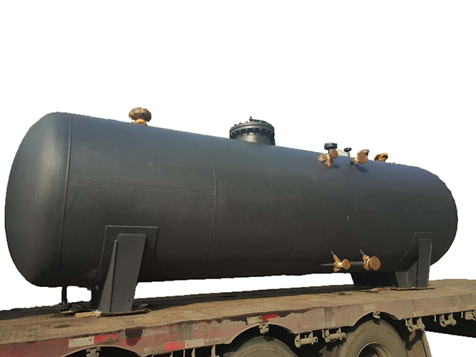 脫正已（yǐ）烷塔回流罐